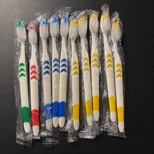 New- Set of 10 Variety Toothbrushes